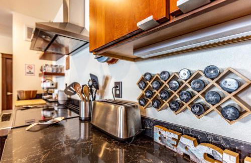 Starboard Point: Stunning Luxury Condo in the heart of DL! - Foto 29