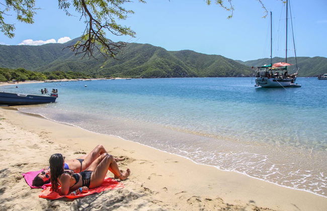 Sailing in Concha Bay - Photo 9