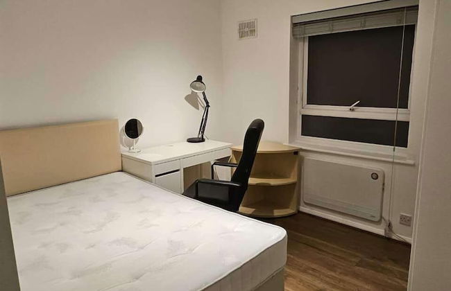 Uxbridge Cozy little home near Brunel - Foto 1