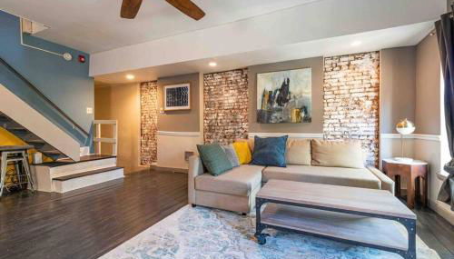 1918 Duplex with Character City Center - Foto 5