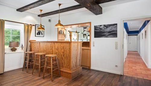 GUT KLETKAMP "Altes Backhaus" - Freistehendes Landhaus mit 7 Schlafzimmern I Kamin I Garten & Terrasse I 15 Min zur Ostsee I Parkplätze I Hundefreundlich I Bar I WLAN - Foto 5