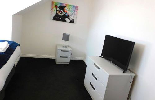 No 11 - Contemporary 2 Bedroom Apartment in Lanark Town Centre - Photo 9