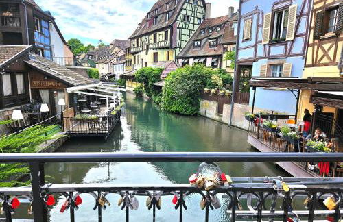 Gîte Forestier - T2 Cosy avec Terrasse & 2 Parkings privatifs -Centre ville - Foto 17