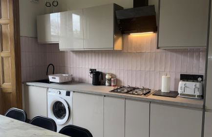 Luxury Victorian 5 bedroom apartment by Lady road apartments - Foto 3