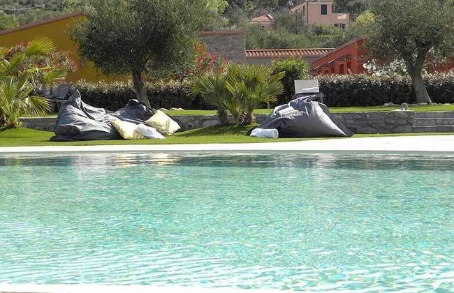 ReBi Village - Foto 1