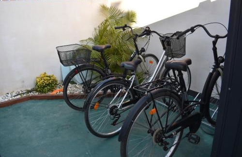 APART TURISTICOS MARINE REST LA MANGA MAR MENOR piscinas privadas - Foto 25