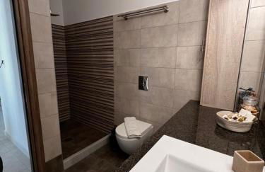 Phils Apartments II - Photo 21