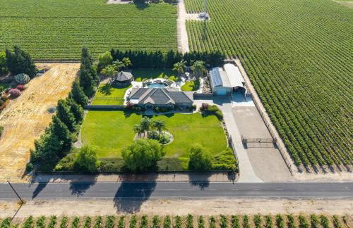 Oasis on the vine - Custom Luxury Resort Amenities - Foto 3