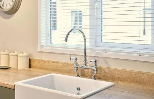 Cherry Lodge with Hot Tub - Foto 25