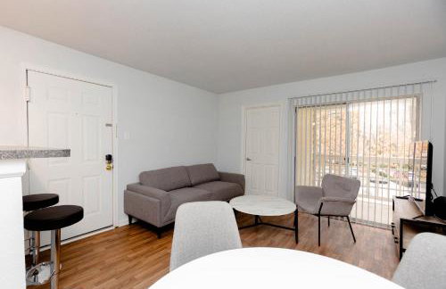 Wyndham 108 Corporate & Modern 1br suite - Photo 3