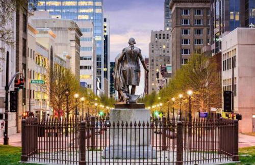 North Raleigh Private Retreat - Foto 33