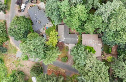 Cozy River Forest Retreat - Foto 36