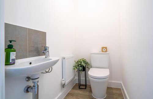 3 Beds with off-street parking for 2 cars, fast Wifi, sleeps 6 - Foto 29