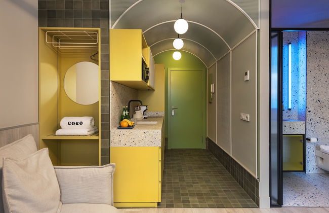 Coeo Peña Design Apartments - Photo 15