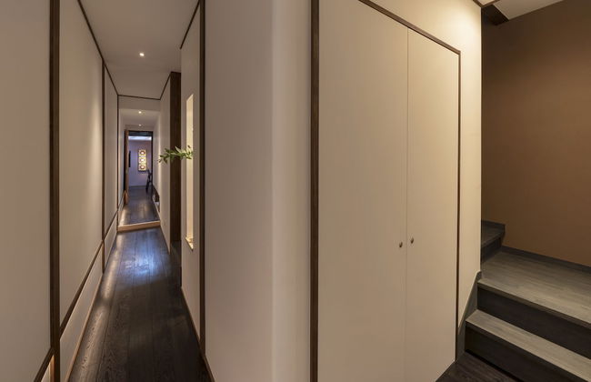 Hinaya Higashiyama - Photo 25