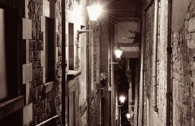 Tour teatralizado de fantasmas por los subterráneos de Edimburgo - Foto 1