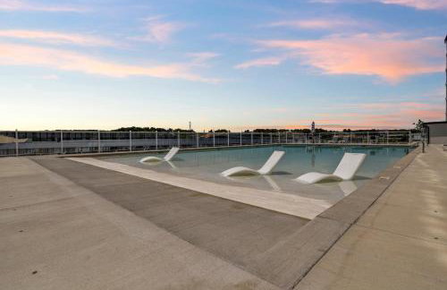 Topsider Condo w/ Stunning Lake Views, Shuffleboard & King Beds - Foto 42