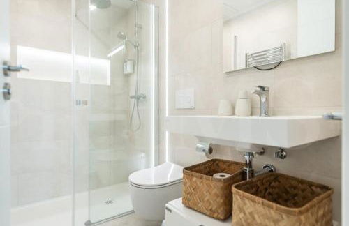 Elegant 2 bedroom gem with terrace and parking REMS - Foto 34