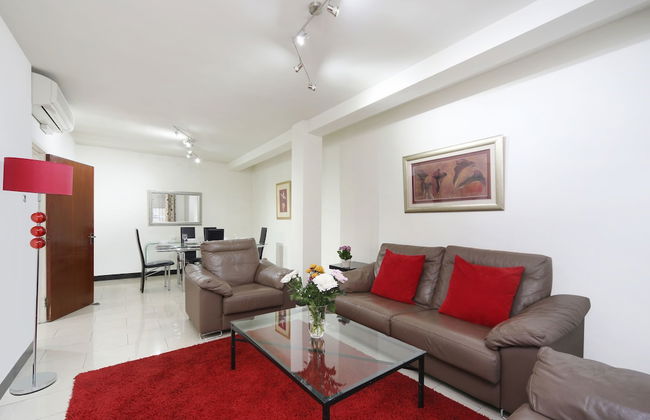 Baker Street Suites - Photo 73