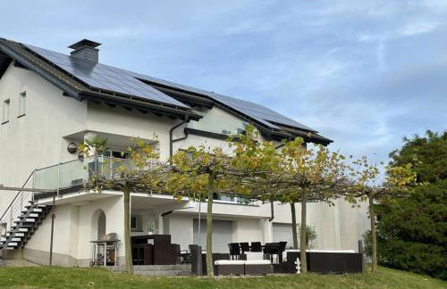 Villa Kaja by Maggie mit Pool, Kamin und traumhaftem Blick auf den Möhnesee - Foto 33