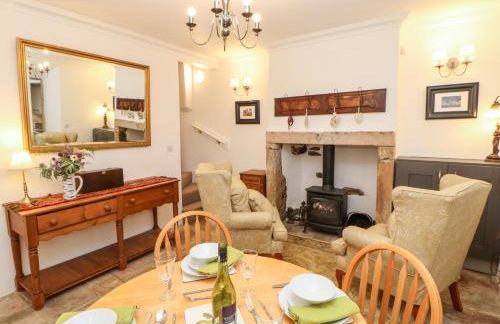 Hawthorne Cottage - Photo 9