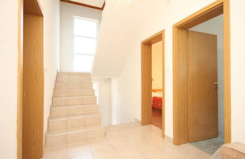 Apartments by the sea Ugljan - 8257 - Foto 28