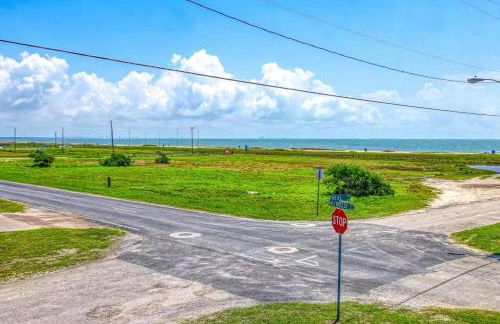 Coastal Chill Spot - Cozy 2BR Villa By The Beach - Foto 19