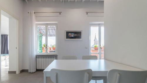 GuestHost - Piazza Navona Panoramic Penthouse - Foto 4