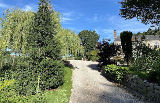 Stunning 3-bed House in a Private Hidden Valley - Foto 35