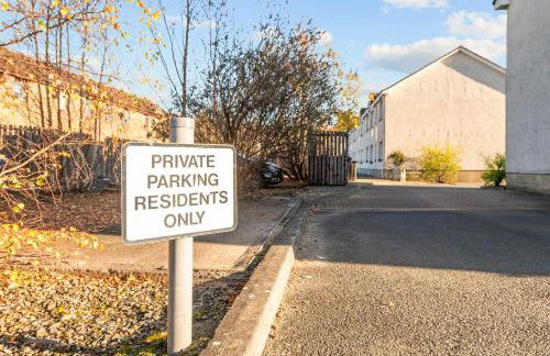 Riverside Rest 2 - 2 Bath, 2 Bedroom Apartment - Free Onsite Parking - Photo 10