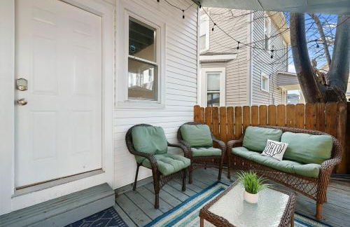 Cozy escape with Hot Tub, ideal for family & friends - Photo 23