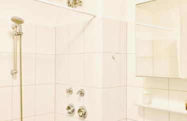 Welcome to Messe!-Two-Bedroom Apartment&Balcony - Foto 19