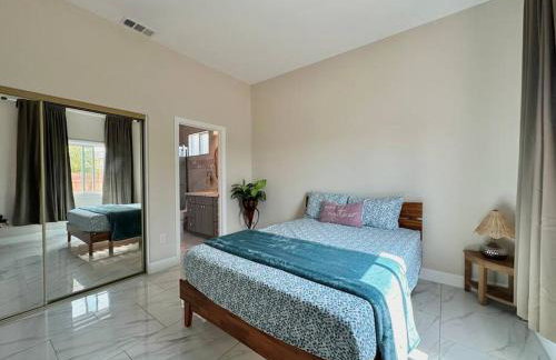 New Renovated House in Little Saigon - Foto 27