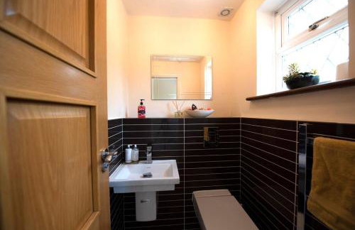 Luxury 6 bedroom house with parking - Northwood - Foto 10