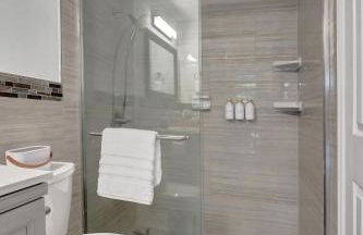 Boca Beauty - Stylish Home With Pool 3 Bedroom Home by RedAwning - Foto 56