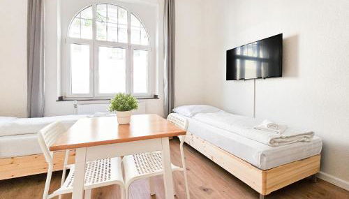 Tolstov Apartments - Studio Wohnungen - 15 Min zur Messe DUS - Foto 2