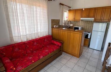 Koulouras Holiday Apartments - Photo 10