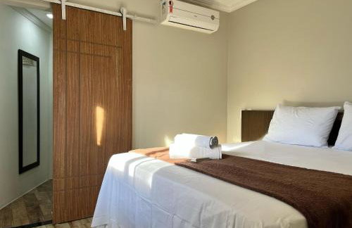 Apto 1 quarto; 5min do Aeroporto BPS; A/C. - Foto 1