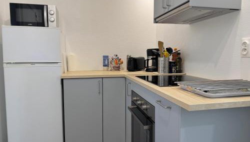Le Nid des Frênes - Studio au Cœur de la Nature - Foto 4, stove, dishwasher, toaster