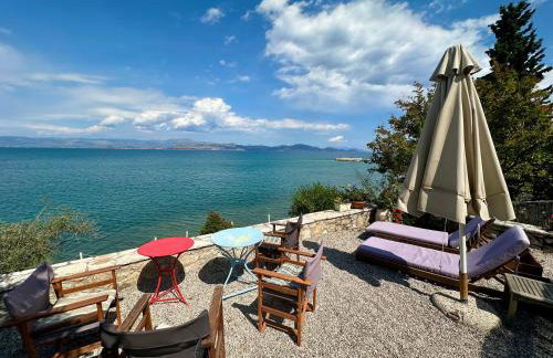 KIVERI 1876 traditional seafront cottage - Photo 77