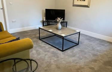 Stunning 4 Bedroom, Sleeps 9, Centre Of Telford - Photo 15