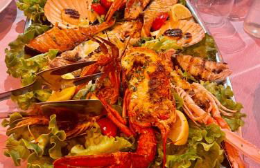 Private Stone Cottage with Starlink & Lake View - Foto 47