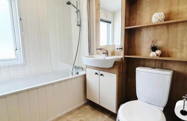 2 Lakeside, Luxury lodge with private garden & parking - Foto 18