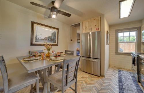 Less Than 1 Mi to Dtwn Home with Deck in Clarkdale! - Foto 7