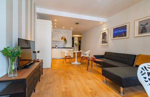 Edificio Fénix by Plaza Mayor Apartamentos - Photo 35