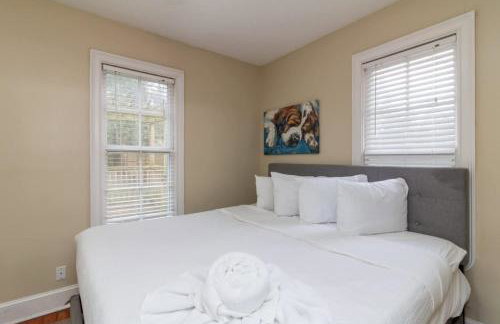 The Broadway Bungalow Walk to Riverwalk Dining! - Foto 2