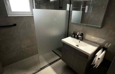 L28 apartment - Photo 11