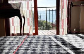 Sea View Apartment with Terrace & Free Parking - Photo 23