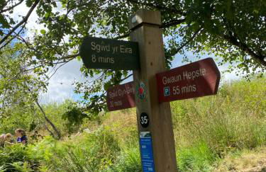 The Cwtch, Log Fire, Sleeps 6, Nr Zip World, Brecon and Bike Park Wales - Photo 51