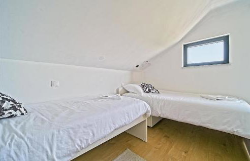 Amazing Home In Ivancici With Wifi - Foto 23